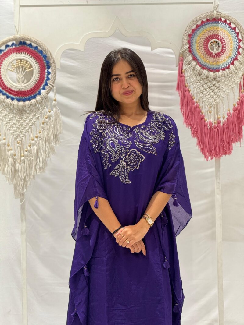 EMBROIDERED KAFTAN JHAROKHA - Image 3
